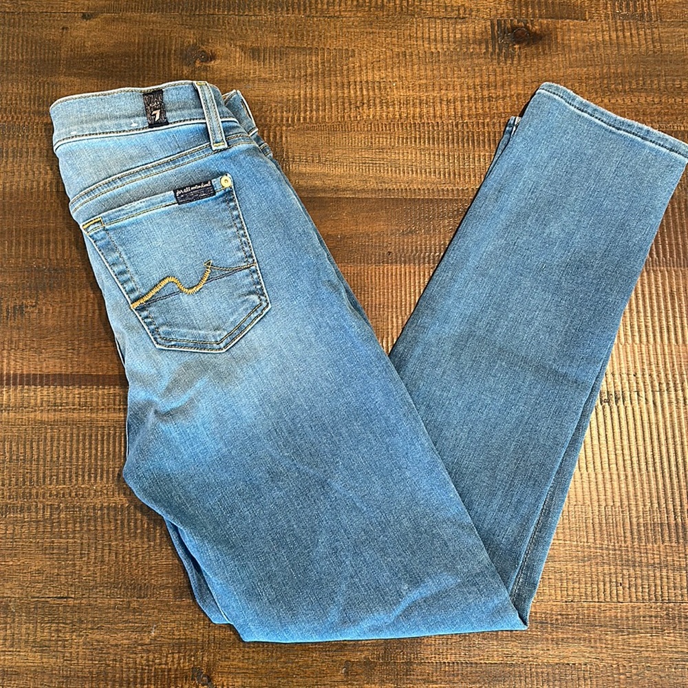7 for all mankind Roxanne light/medium wash jeans Size 25 NWOT